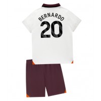 Otroški Nogometni dresi Manchester City Bernardo Silva #20 Gostujoči 2023-24 Kratek Rokav (+ Kratke hlače)